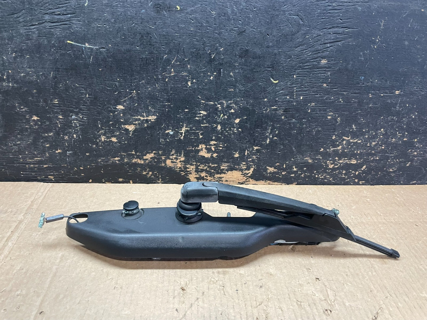 2003 to 2009 Toyota Corolla Matrix Rear Wiper Windshield Motor OEM ab3167 DG4