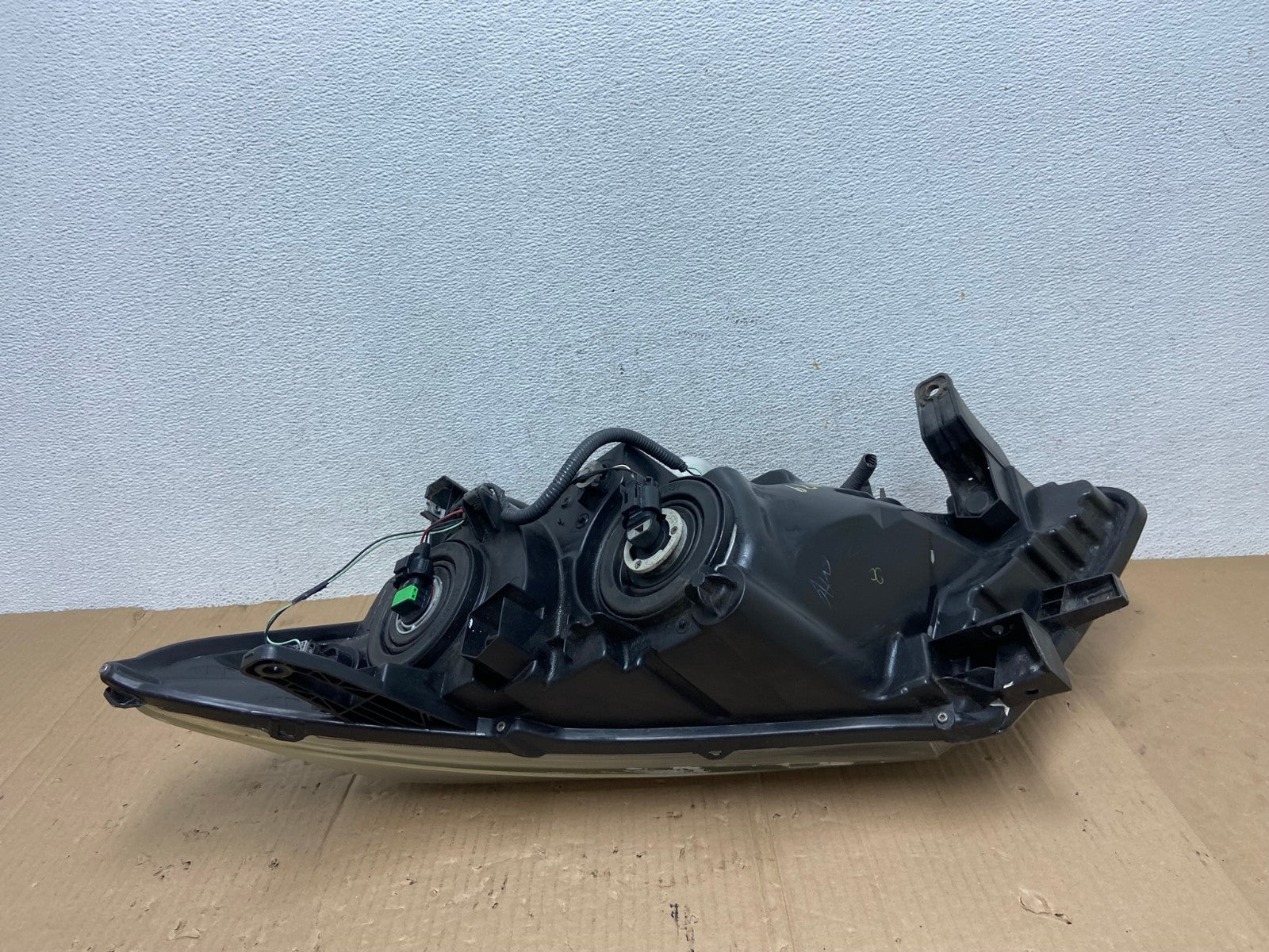 2013 to 2016 Nissan Pathfinder Right Passenger RH Side Headlight AE8999 LK5