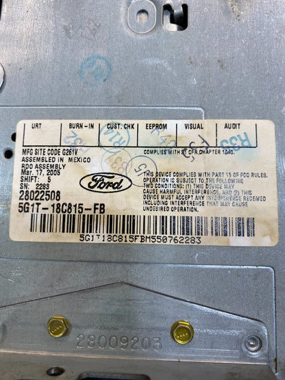 2005 to 2007 Ford Five Hundred Montego Radio CD Player AA7306 DG6