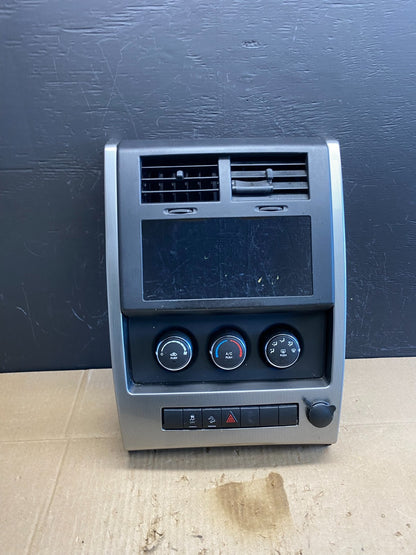 2008 to 2012 Jeep Liberty Dash Climate Temperature Control Radio Bezel ac4799 DG0