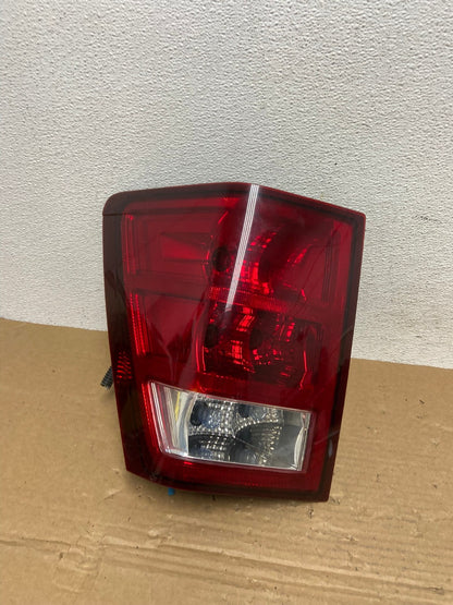 2005 to 2006 Jeep Grand Cherokee Left Driver Side Lh Tail Light AD3969 LK0