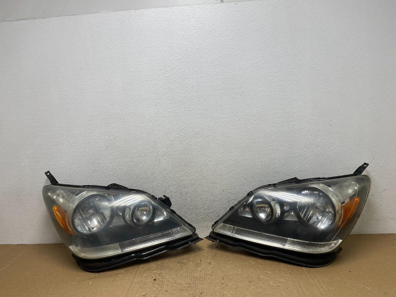 2005 2006 2007 Honda Odyssey Left+Right Set Halogen Headlights AG1173 DW0