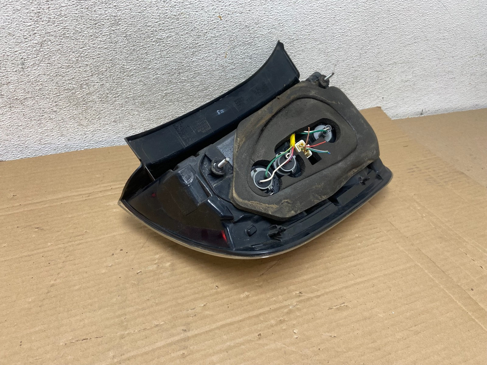 2006 to 2009 Toyota Prius Tail Light Right Passenger Side AG8872 DW5