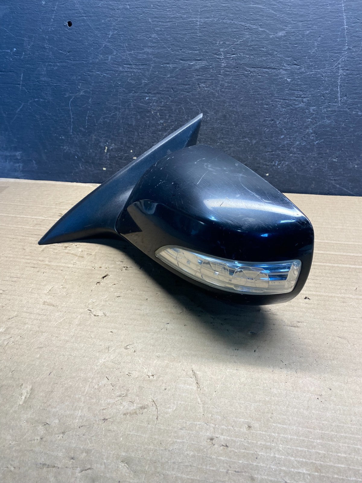 2009 to 2014 Hyundai Genesis Sedan Left Driver Turn Signal Door Mirror AF0077 DW2
