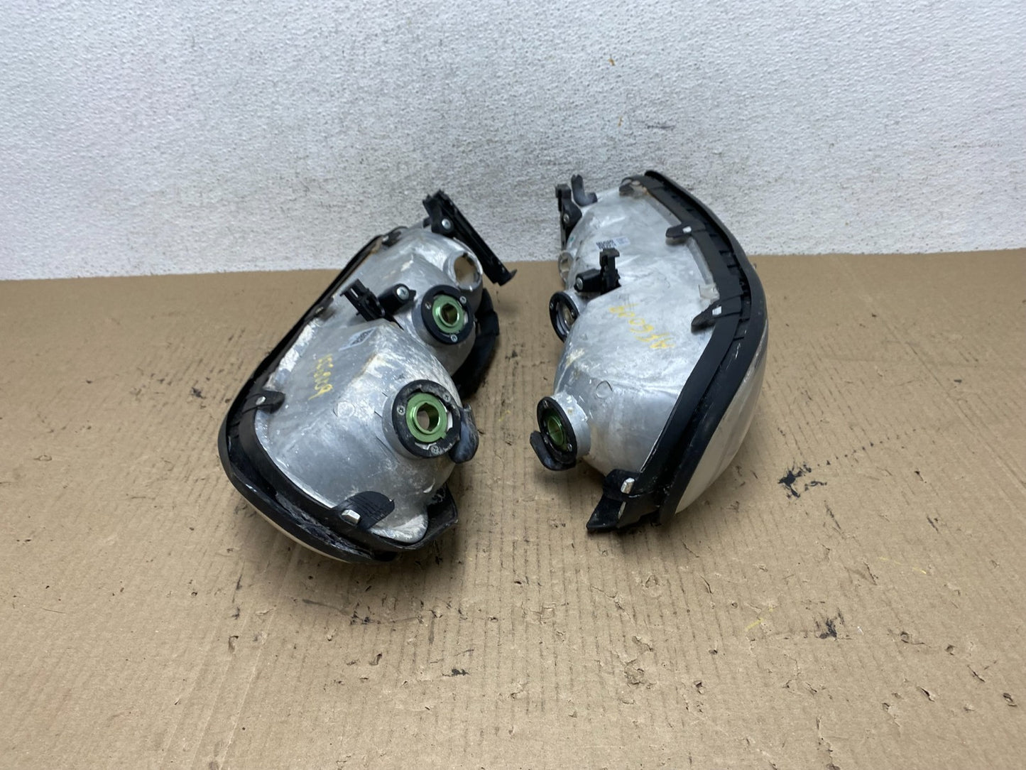1997 to 2003 Chevrolet Malibu Left+Right Side Headlights AF6009 DW9