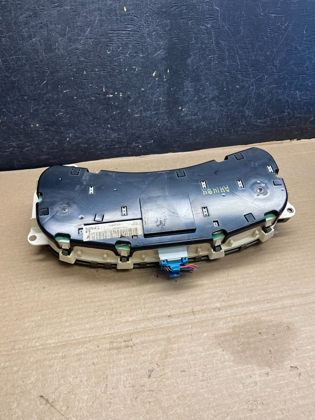2000 to 2002 GMC Yukon Denali Cluster Gauge Speedometer ah1484 DG5