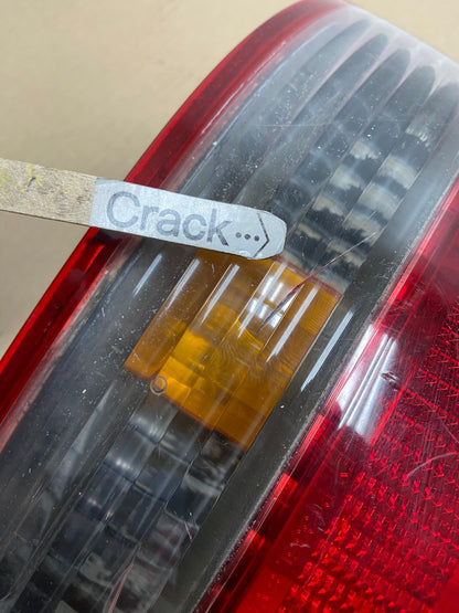 2001 to 2002 Honda Accord Sedan 4door Left Driver LH Tail Light AE9530 LK4