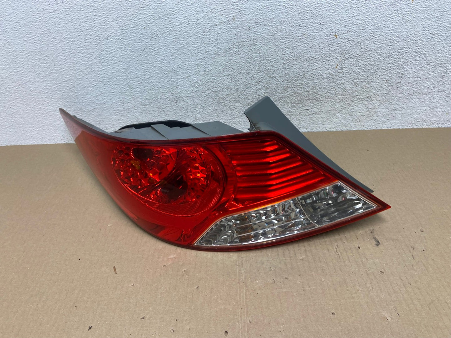 2012 2013 2014 Hyundai Accent Left Driver LH Side Tail Light AE6972 LK0