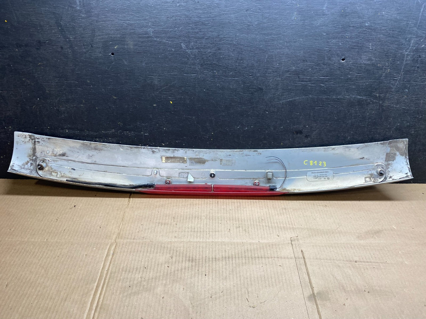 2004 to 2007 Volkswagen Touareg Rear Spoiler OEM C8123 OEM DG16