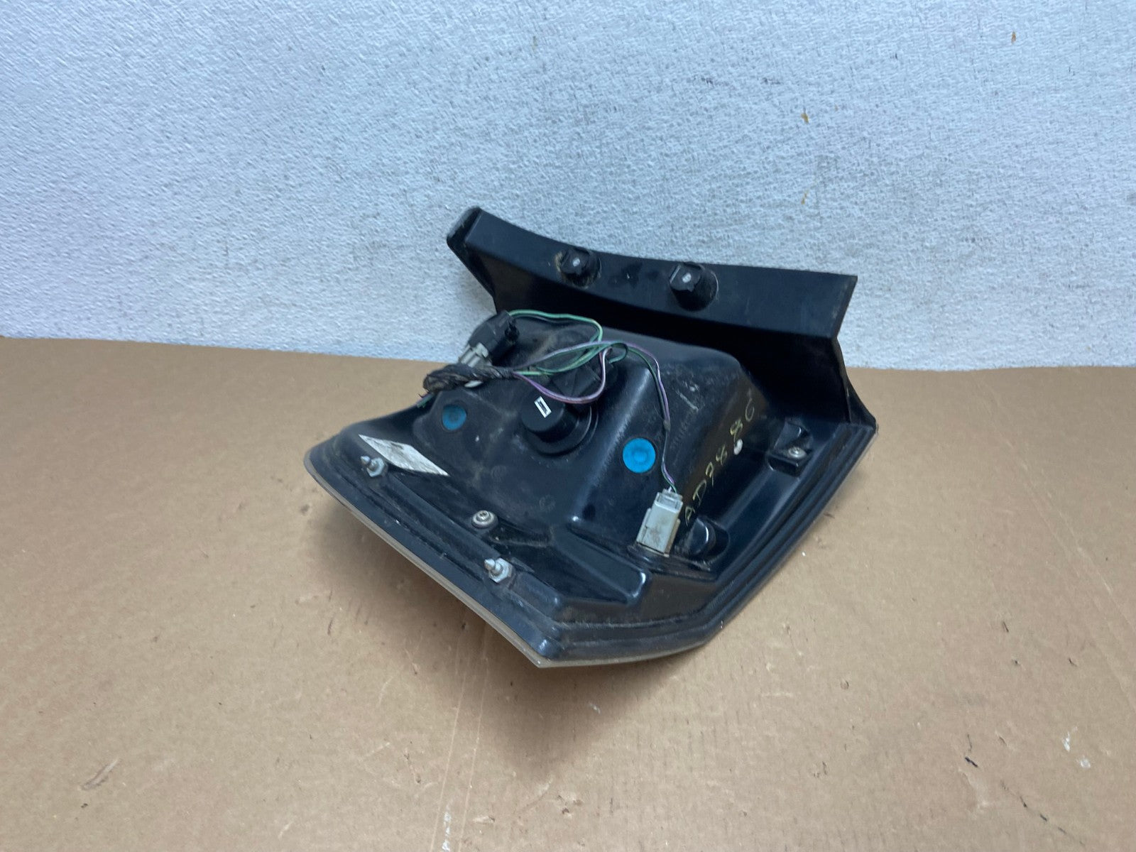 2007 to 2010 Ford Edge Tail light Right Passenger Rh Side AD7886 LK4