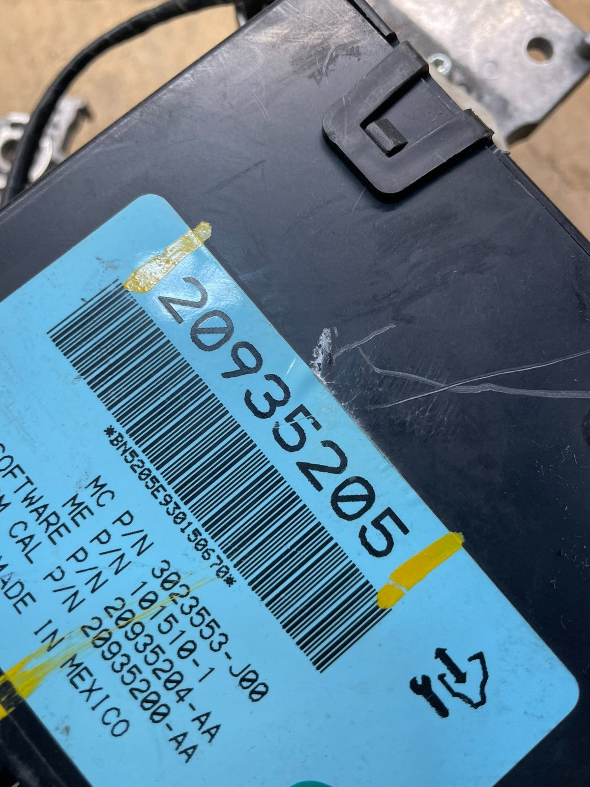 2009-2012 GMC Acadia Power Motor Liftgate Tailgate Control Module X0345 DG6
