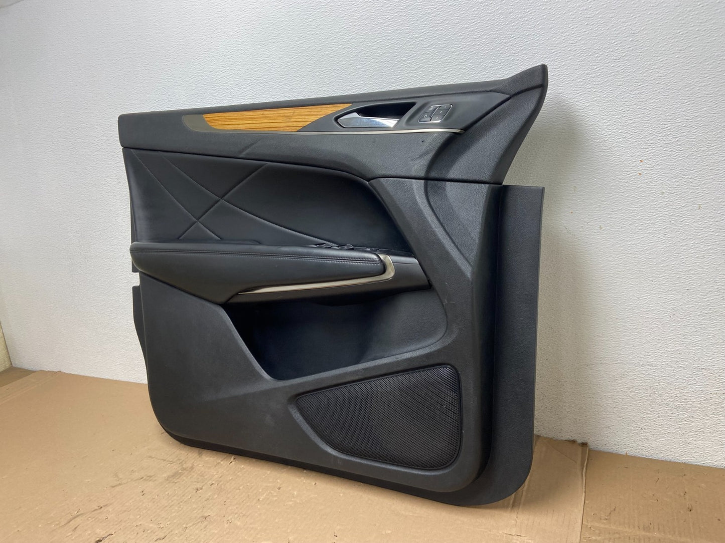 2015 to 2019 Lincoln MKC Front Left Driver LH Side Trim Door Panel AE8761 DG1