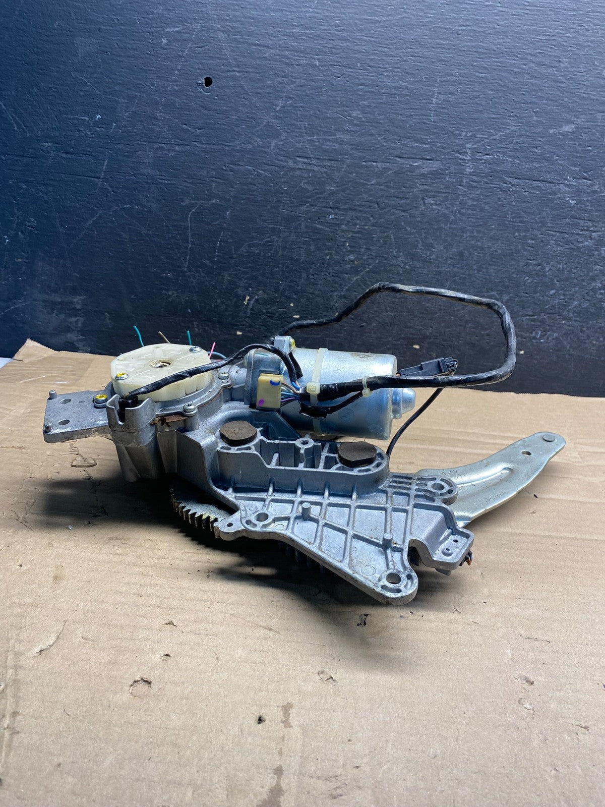 GMC Acadia Yukon Tahoe Rear Trunk Liftgate Power Motor Actuator af0027 DG1