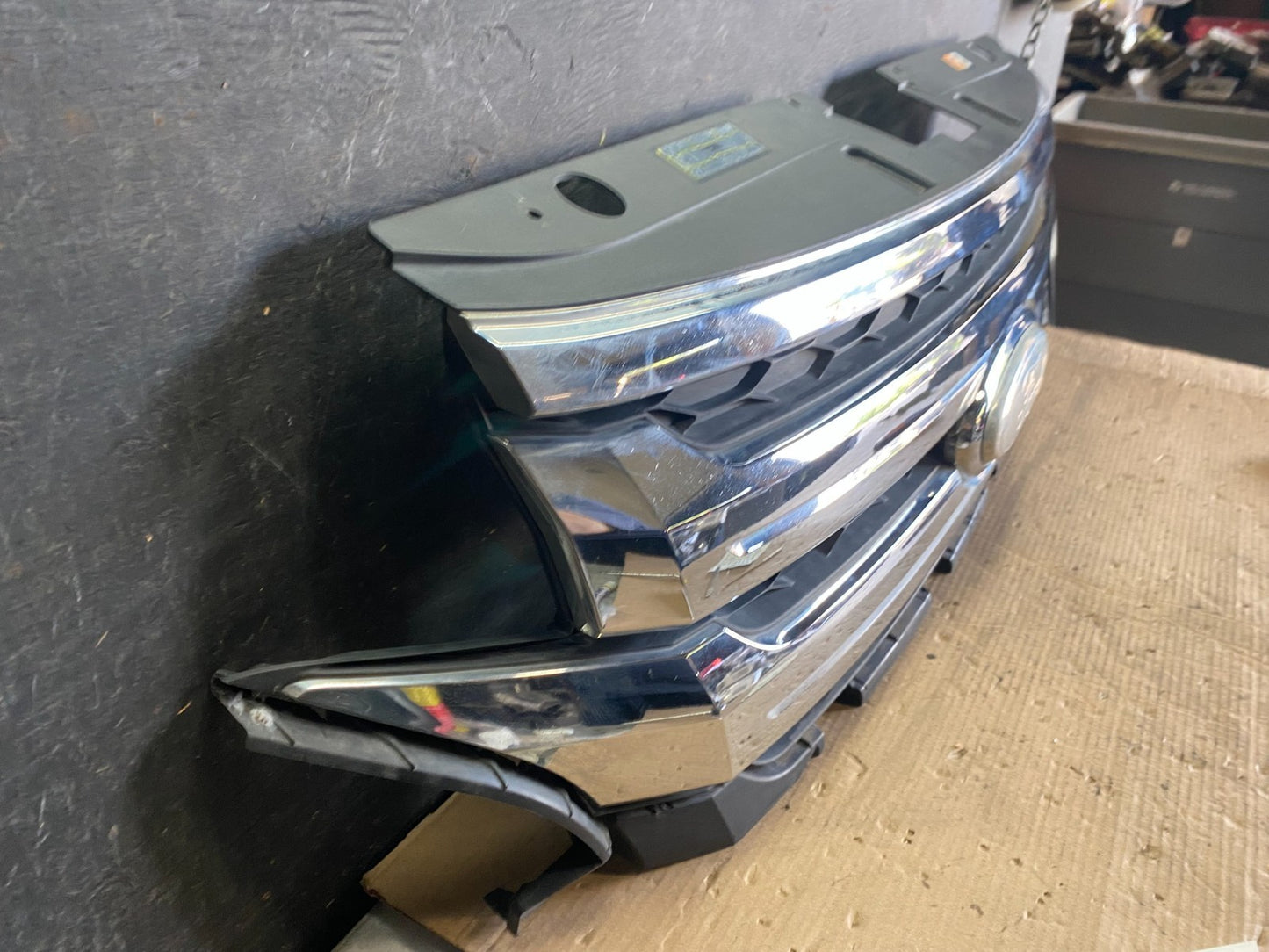 2011 2012 2013 Ford Edge Front Upper Chrome Grille Grill Oem r2307 DG2