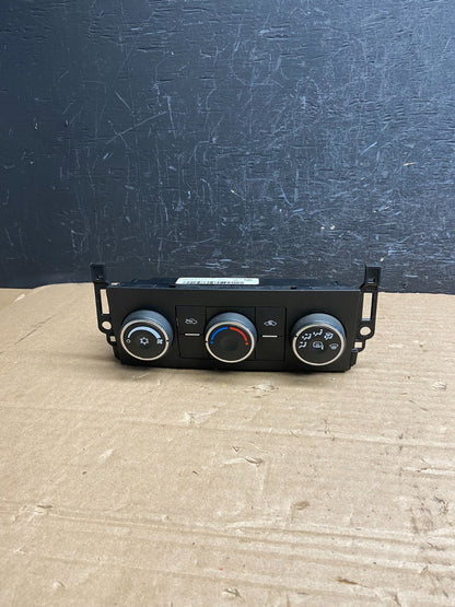 2007 - 2009 Chevrolet Silverado Gmc Sierra A/C Heater Climate Control AF1999 DG0
