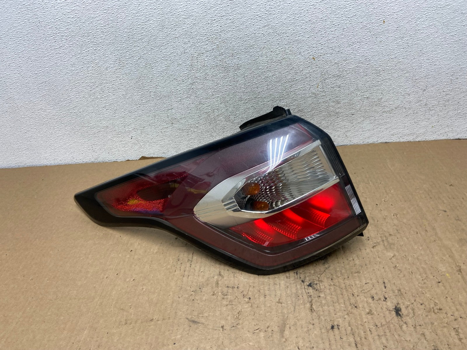 2017 2018 2019 Ford Escape Left Driver LH Side Tail Light AG3260 LK0