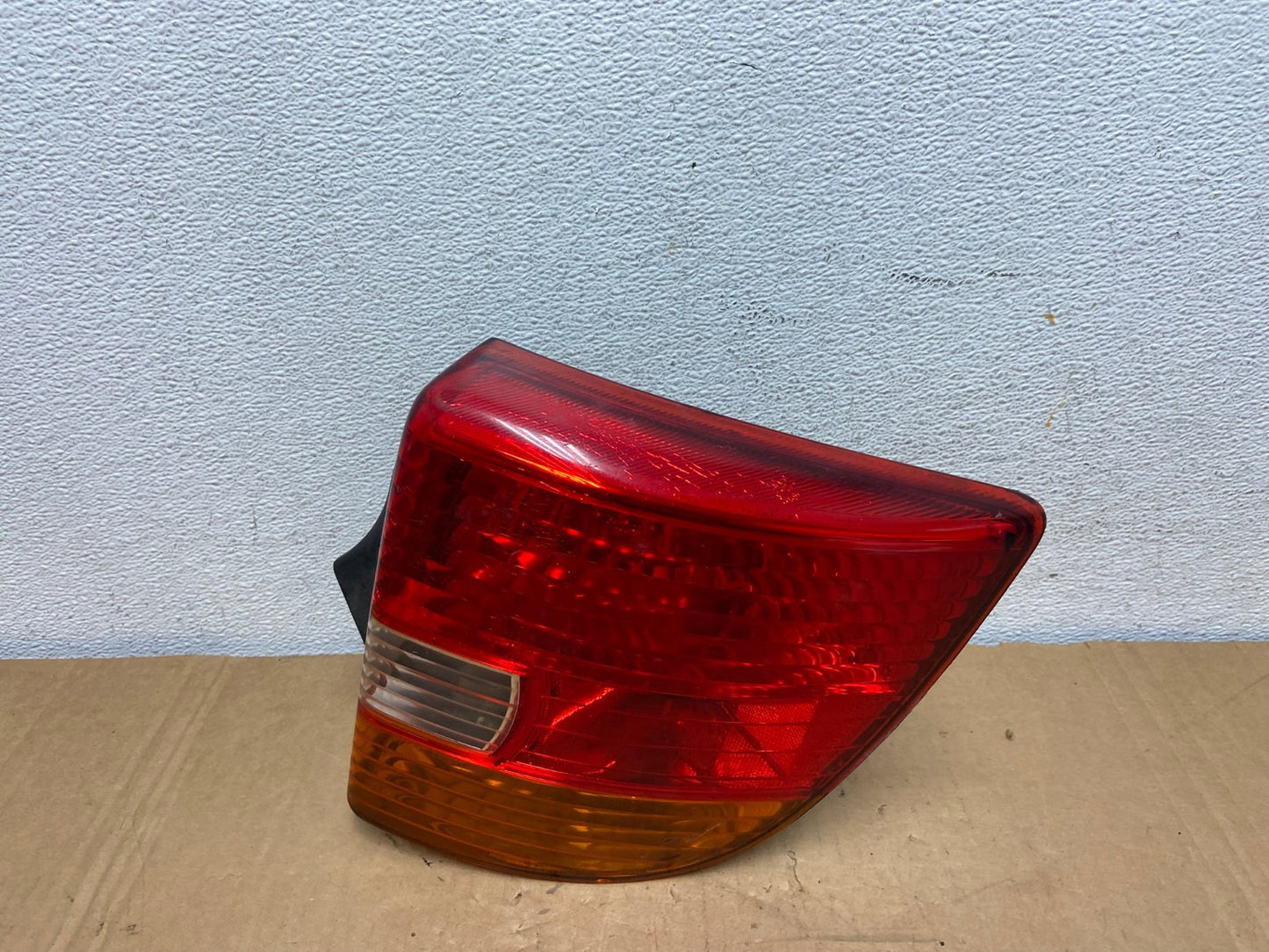 2000 to 2002 Toyota Celica Right Passenger RH Side Tail light AD2777 LK0