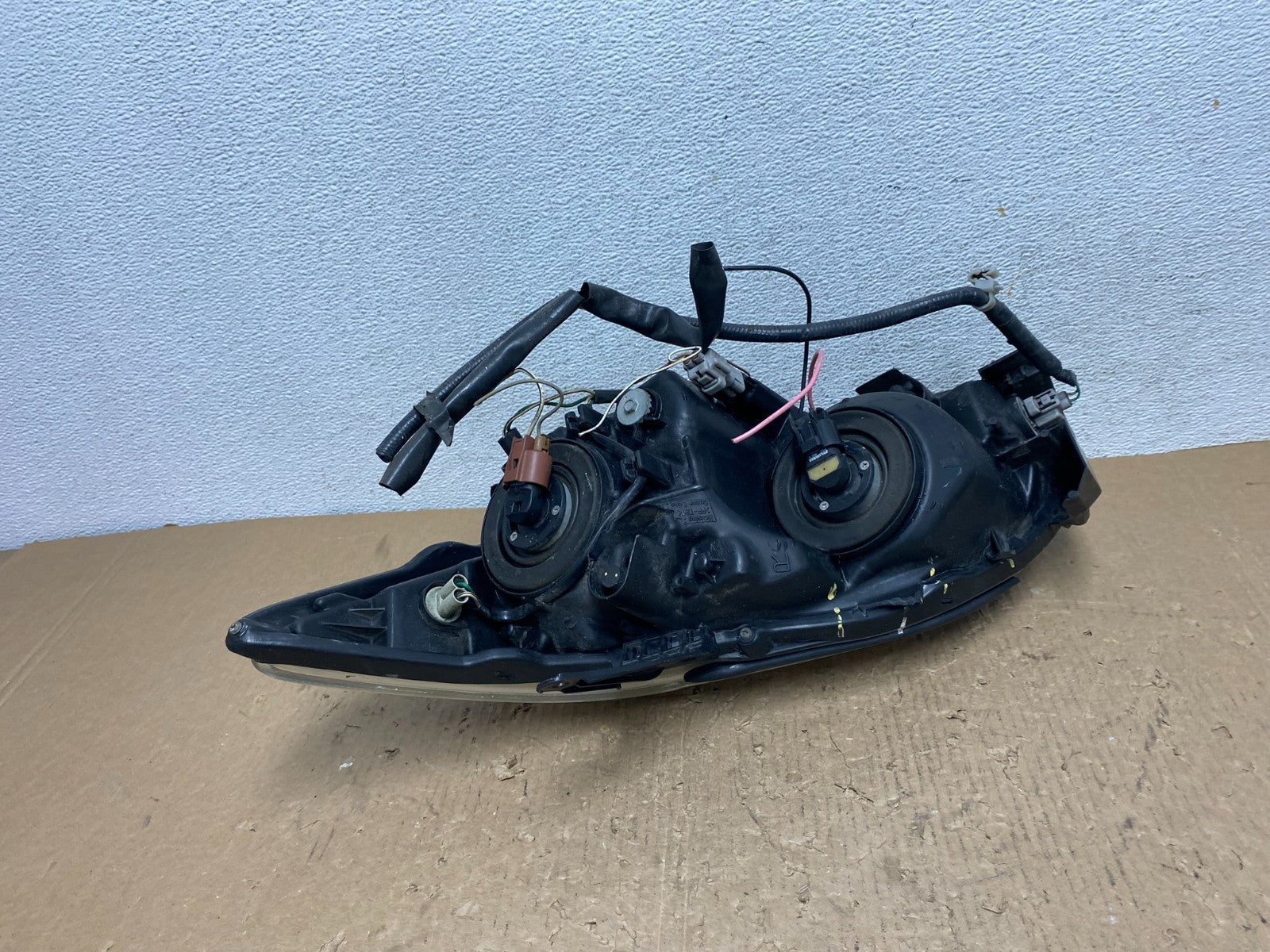 2005 2006 2007 Scion Tc Right Passenger RH Side Halogen Headlight AD8800 DW7