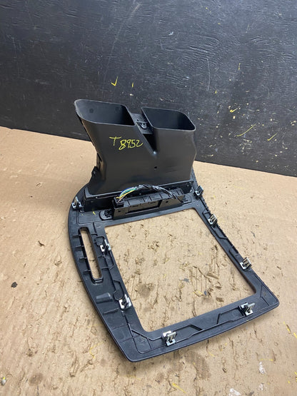2005 to 2009 Saab 9-7X Dash Radio Stereo Display Trim Panel Bezel T8952 DG3