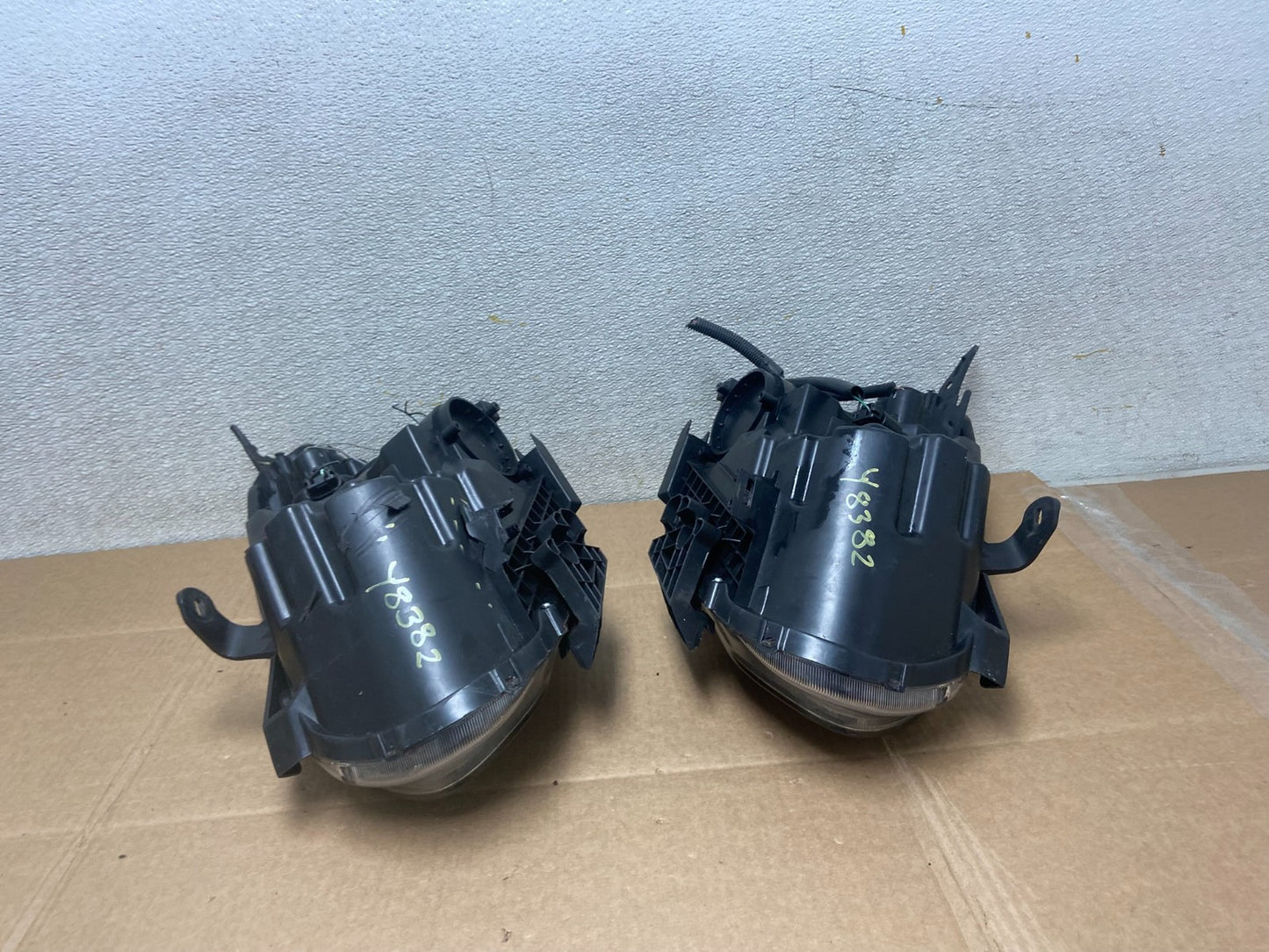 2009-2013 Nissan Rogue Left+Right Side Set Halogen Headlights OEM Y8382 DW14