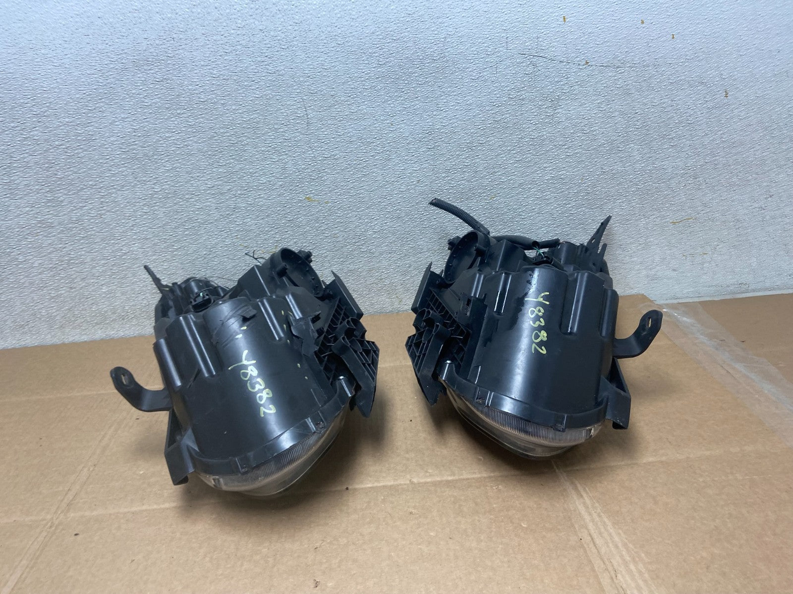 2009-2013 Nissan Rogue Left+Right Side Set Halogen Headlights OEM Y8382 DW14