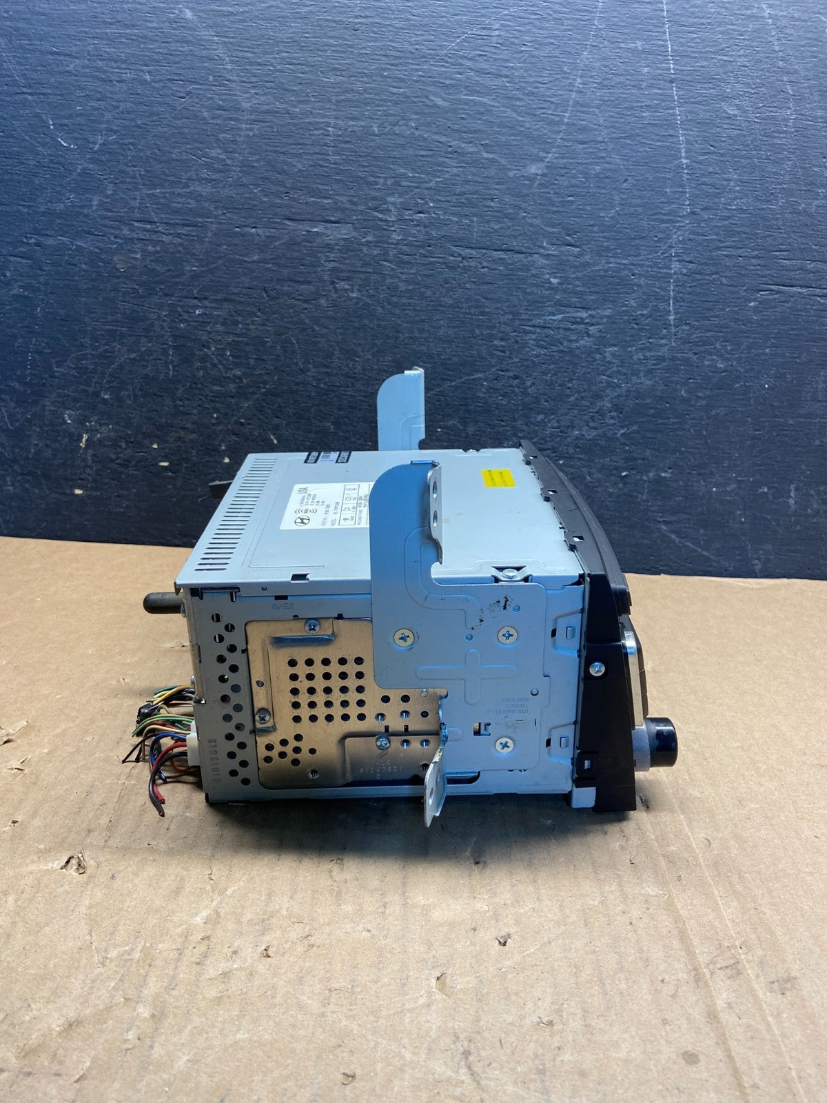 2011 to 2012 Hyundai Sonata Am Fm Cd Player Radio Receiver AG1614 DG2