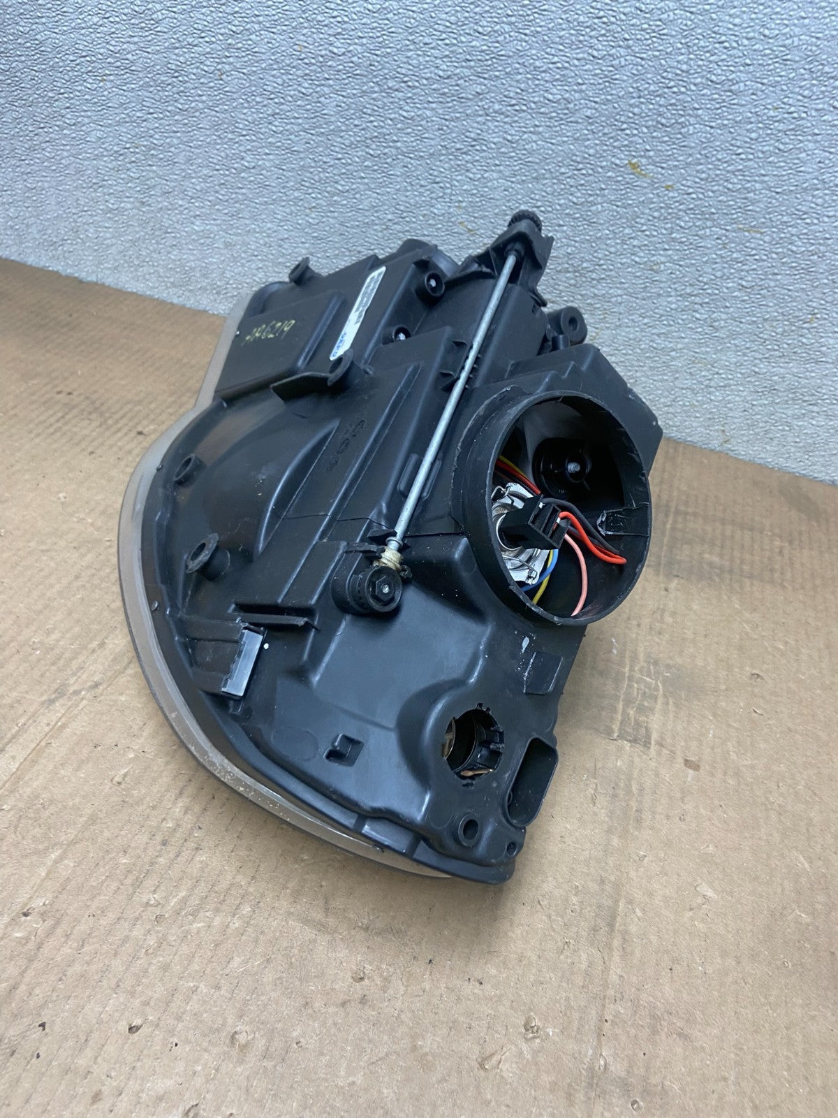 2008 to 2010 Volkswagen Touareg Right Passenger Halogen Headlight Depo AA6219 DG5