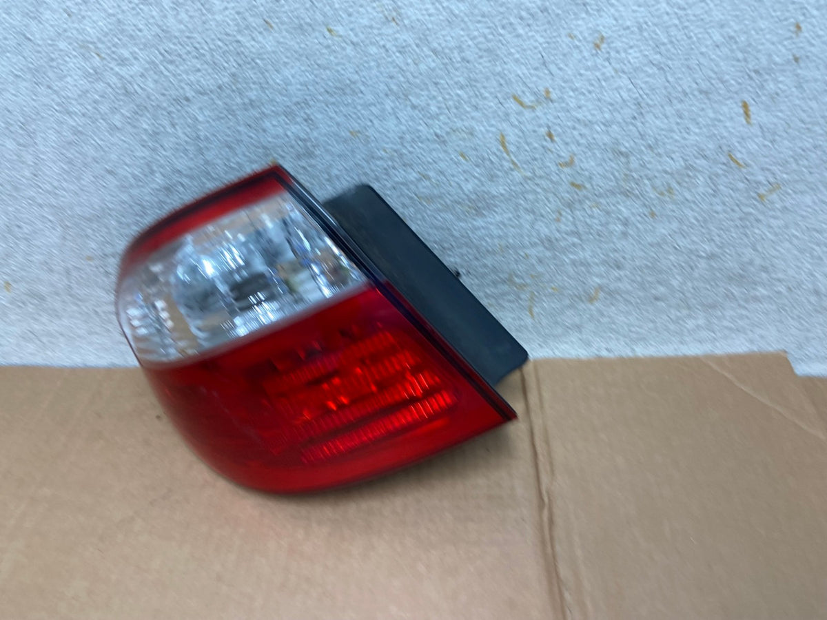 2000 - 2001 Infiniti i30 Left Driver Lh Side Tail Light AI3741 LK1