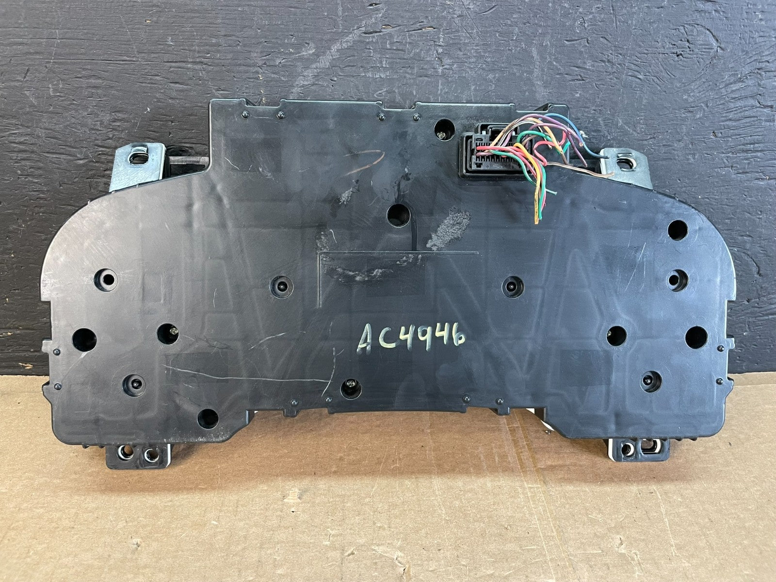2007 to 2013 Chevrolet Silverado Suburban Cluster Gauge Speedometer OE ac4946 DG5