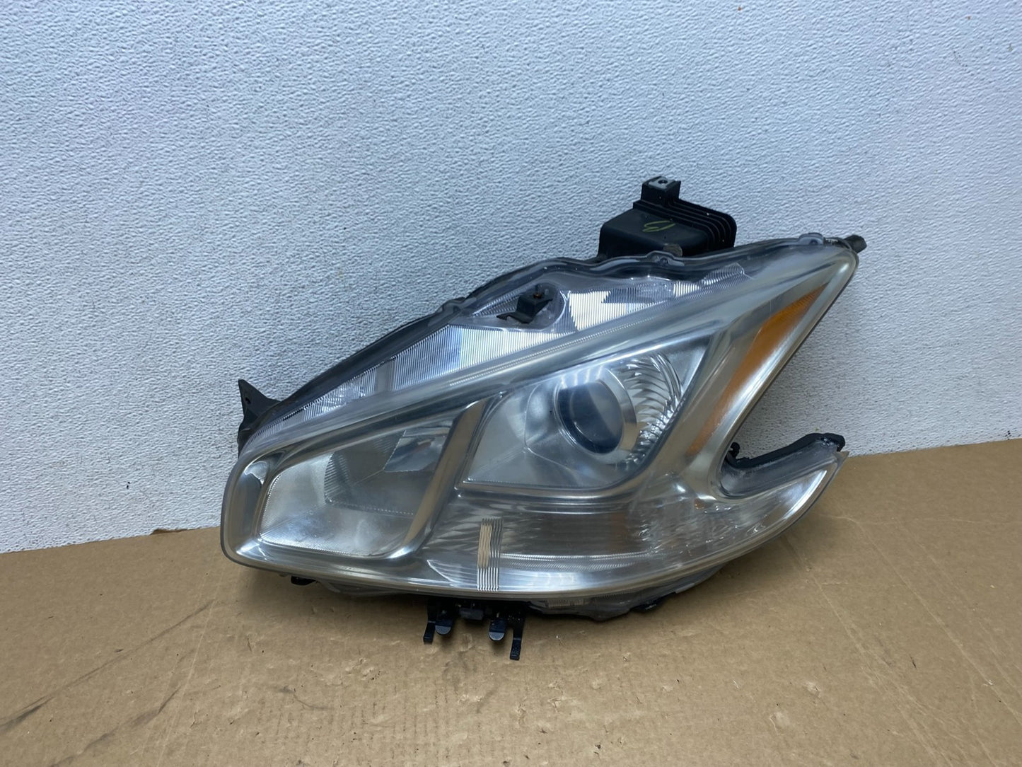 Halogen 2009 to 2014 Nissan Maxima Left Driver LH Side Headlight AG0480 DW0