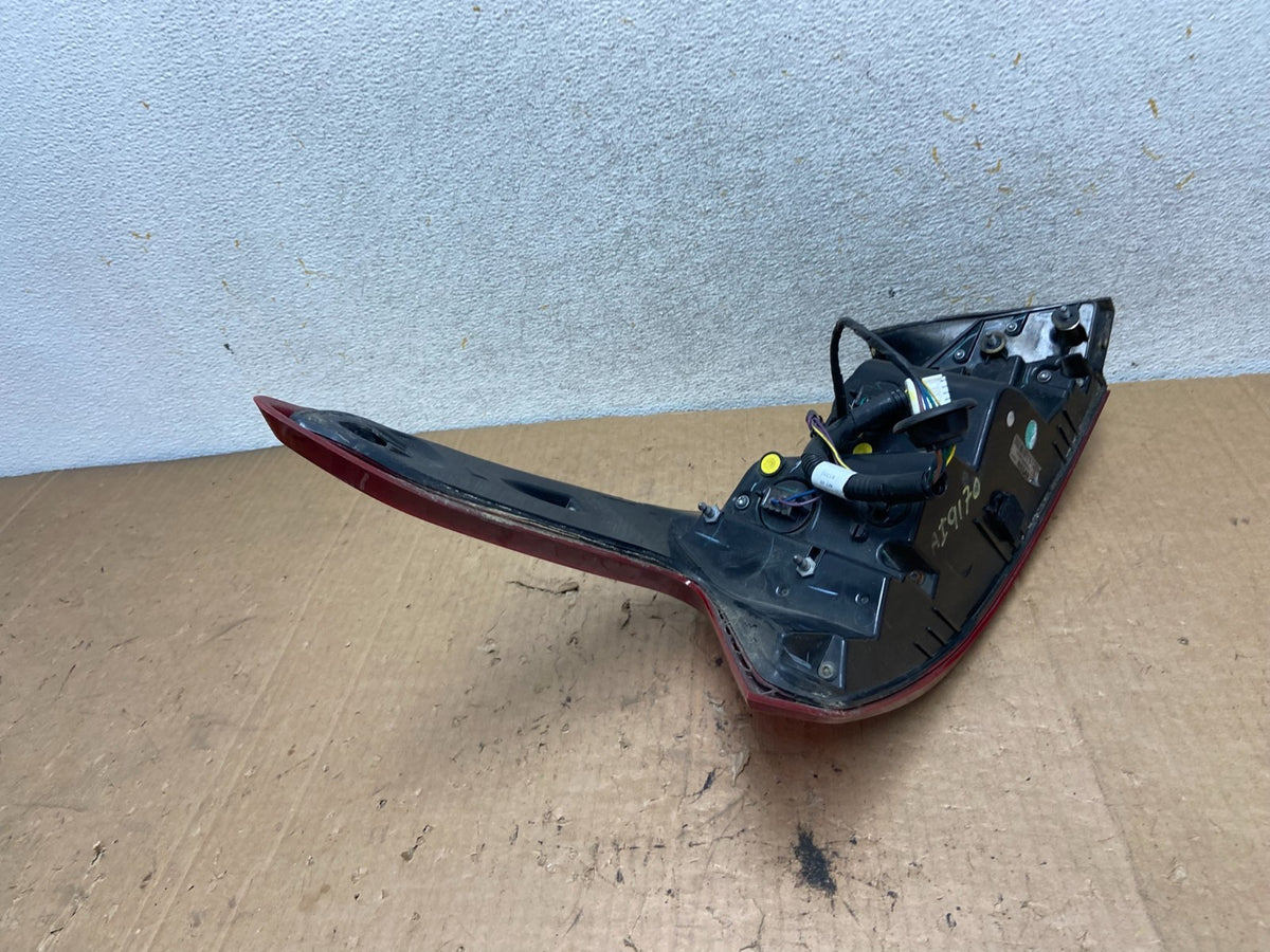 2016 2017 2018 Nissan Maxima Right Passenger RH Tail Light AI9170 LK6