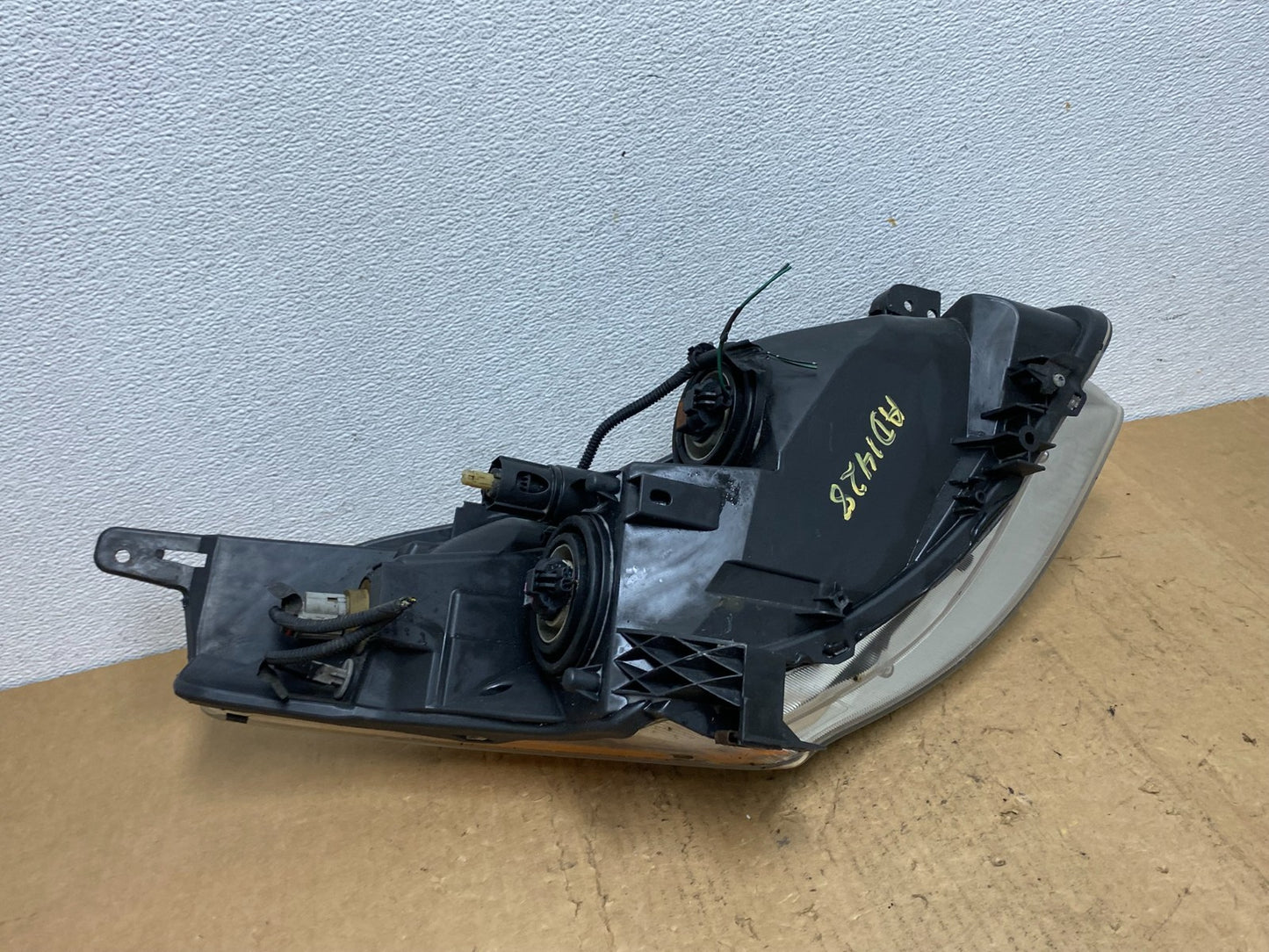 Sedan 2010 2011 2012 Nissan Altima Left Driver Side Headlight AD1428 DW8