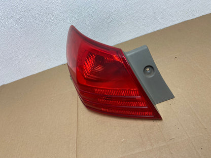 2008 to 2015 Nissan Rogue Left Driver Lh Side Tail Light OEM AB8023 LK1