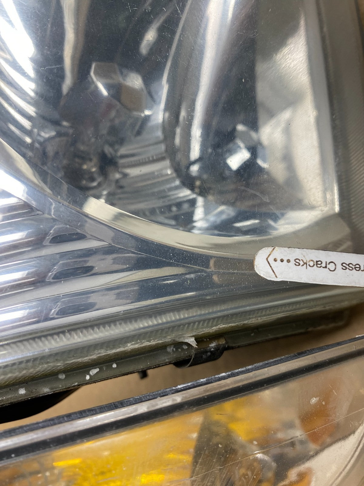 2001 2002 2003 Toyota Sienna Left+Right Side Set Headlights Halogen AH4414 DW5