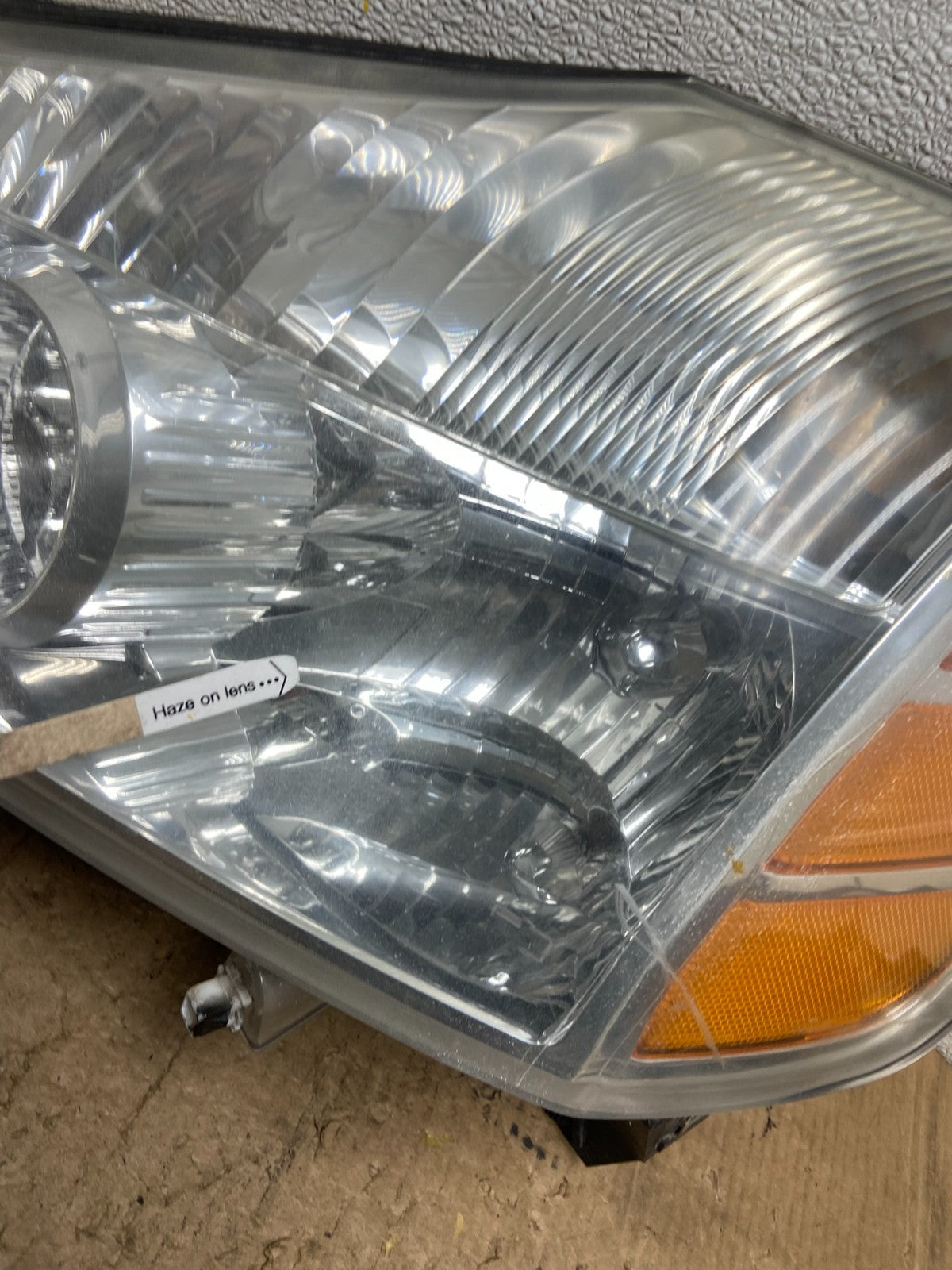 2004 to 2007 Nissan Armada Left Driver Lh Side Headlight Halogen Oem AA8272 DW5