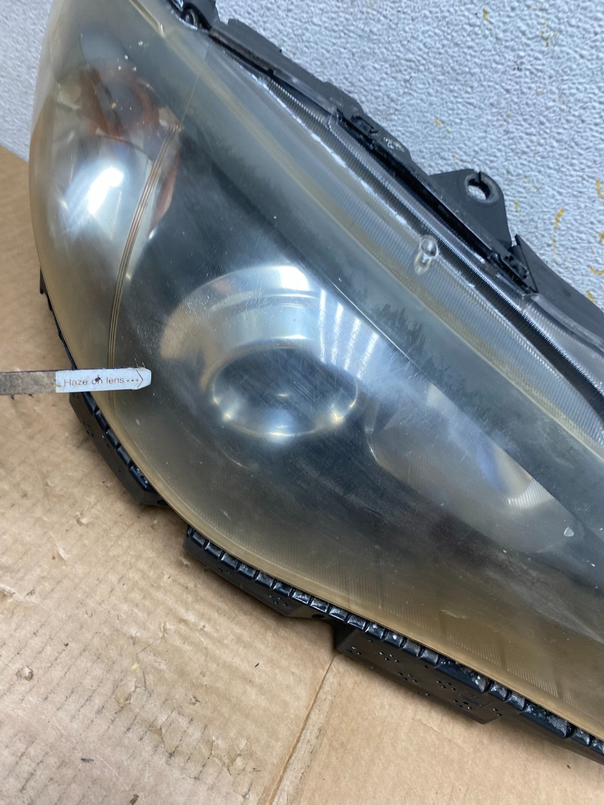 2008 to 2011 Subaru Impreza Right Passenger Side Halogen Headlight AI4473 DW5