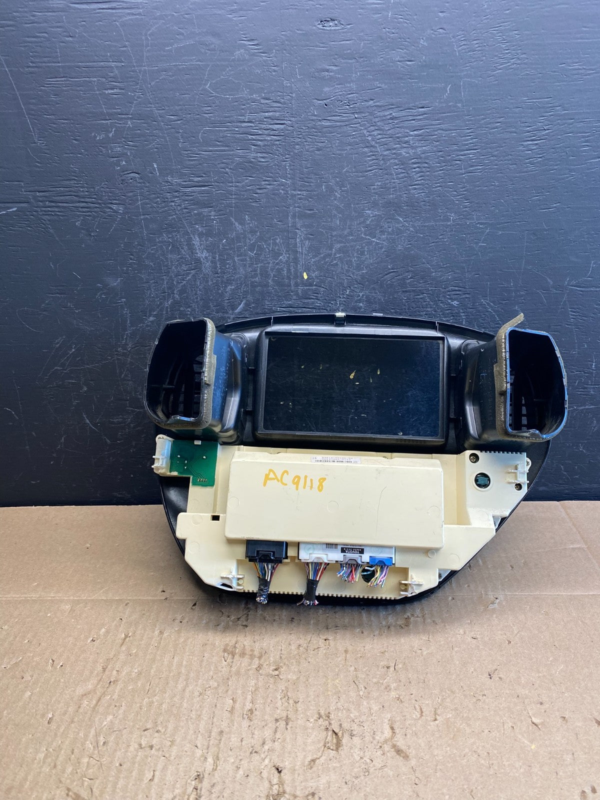 2001 to 2004 Toyota Sequoia AC Temp Heater Climate Control Bezel AC9118 DG3