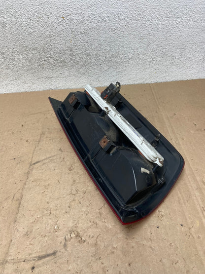 2002 to 2006 Dodge Ram 1500 Right passenger Rh side Tail Light AG5400 LK5
