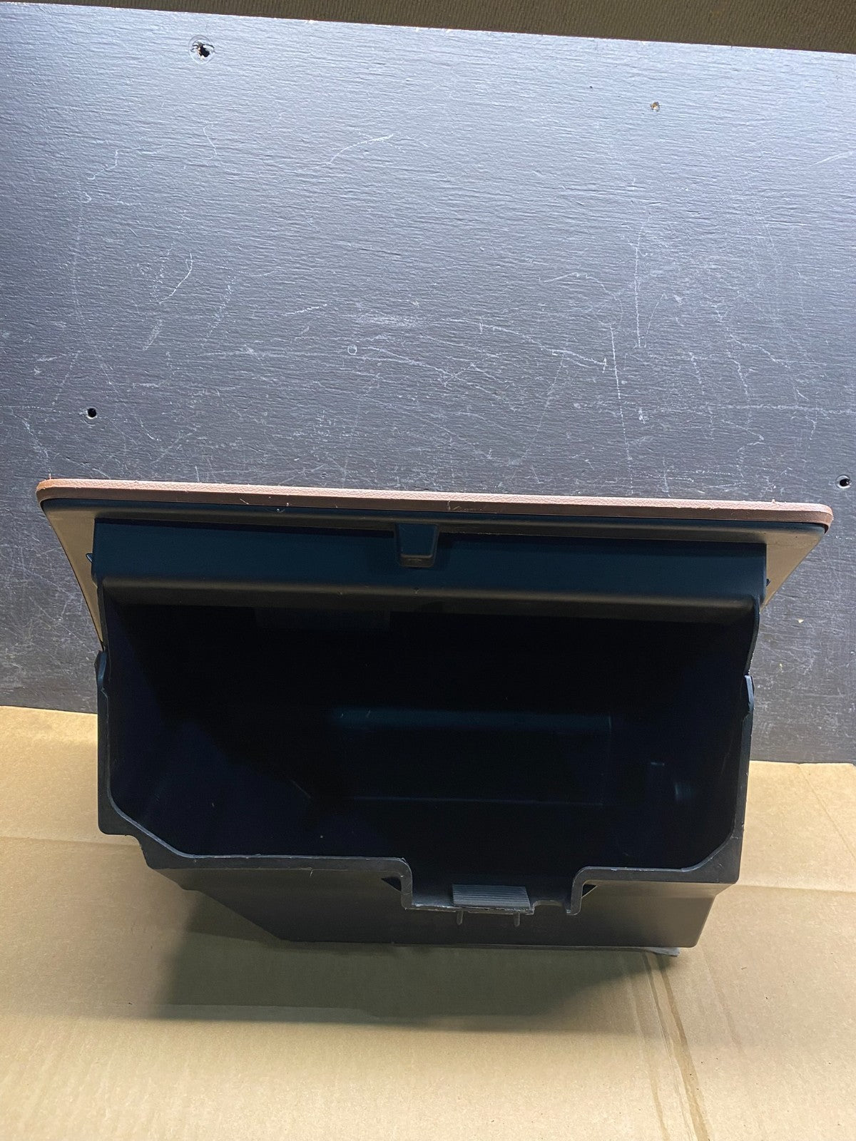 2010-2017 Chevrolet Equinox Right Passenger Side Glove Box AI9844 DW3