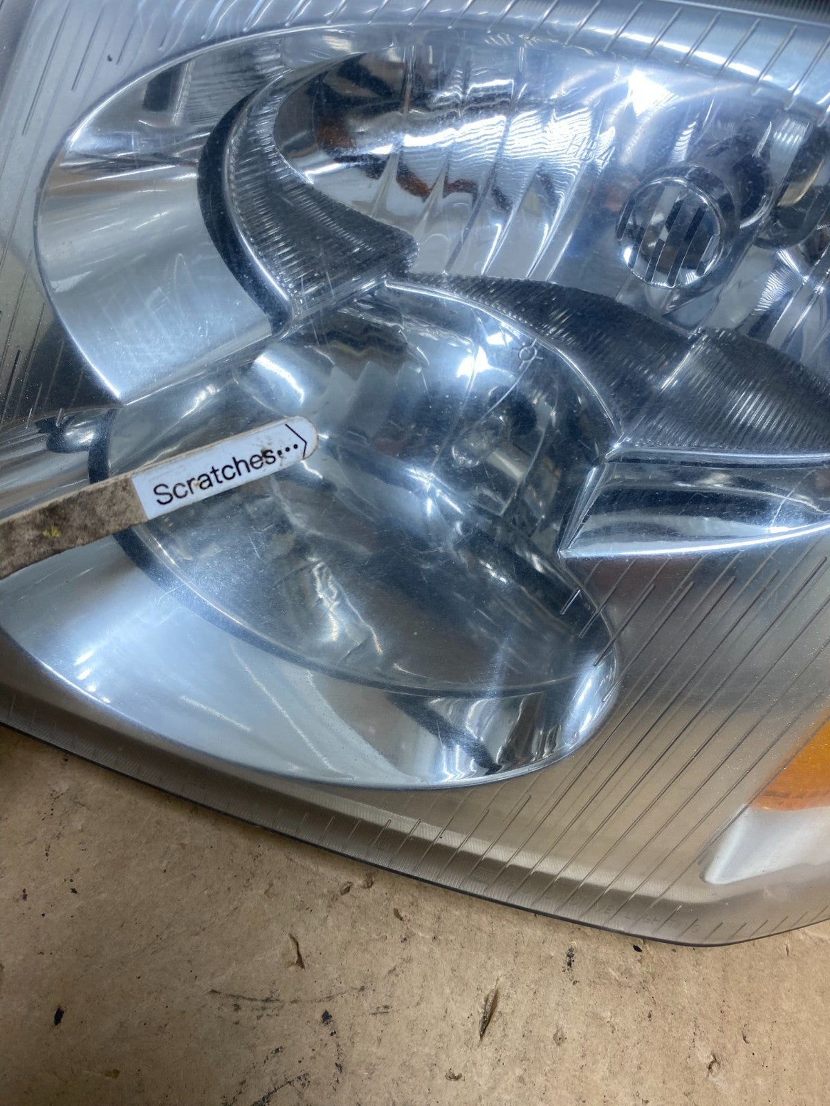 2002 to 2009 Gmc Envoy Left Driver Lh Side Headlight Halogen AD2809 DW3