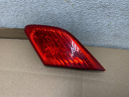 2003 to 2004 Toyota Avalon Right Passenger RH Inner Tail Light OEM U6548 DW1