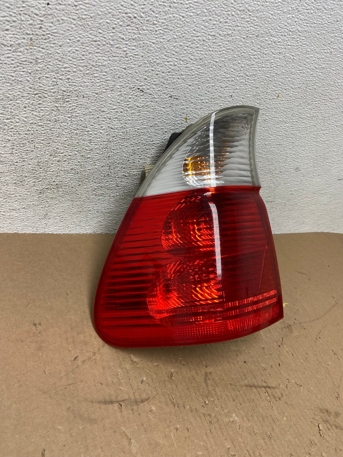 2004 2005 2006 BMW E53 X5 Left Driver Lh Side Tail Light AD7719 LK2