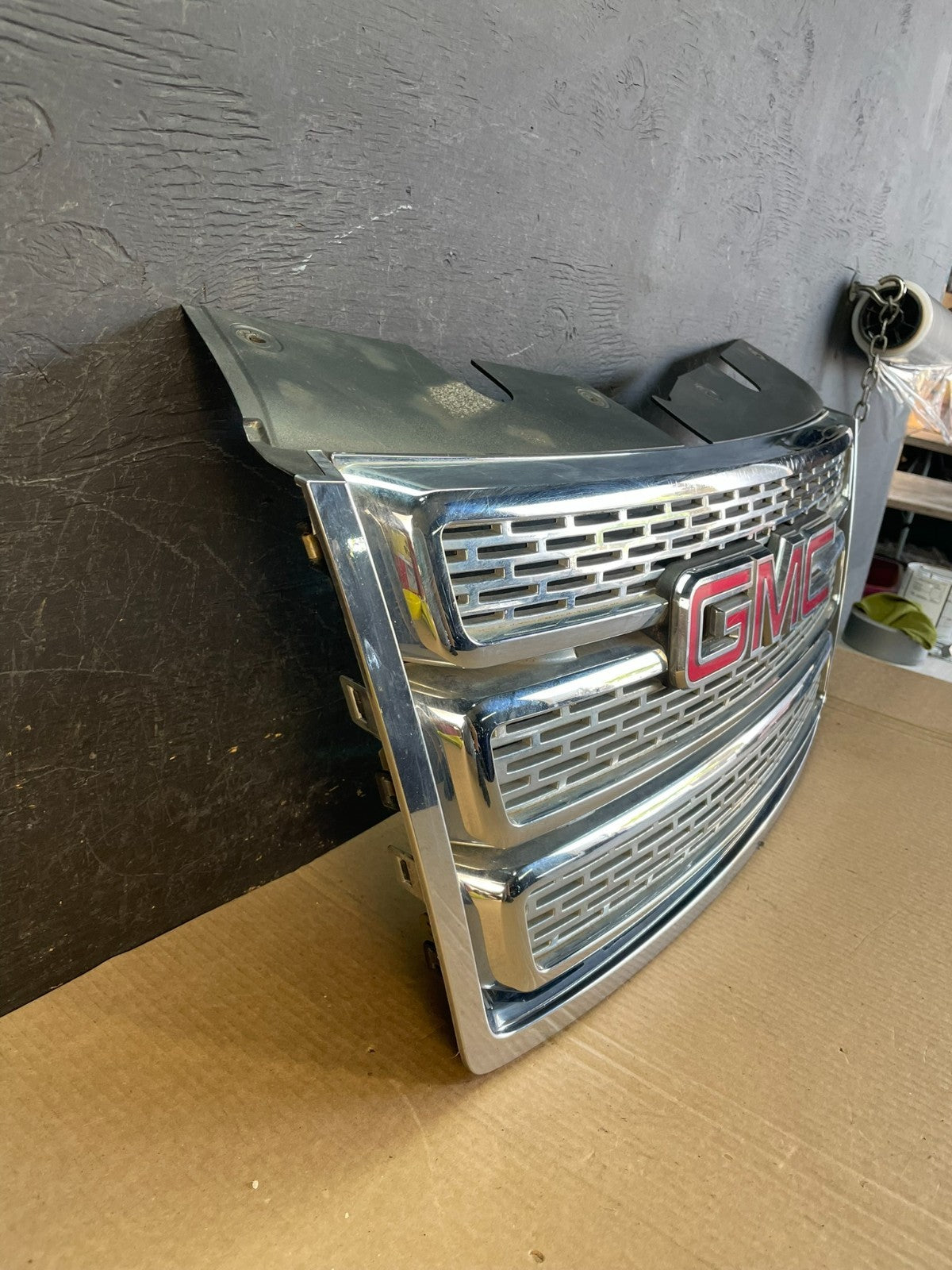 2010 to 2015 Gmc Terrain Front Upper Grill Grille AF3708 DG2