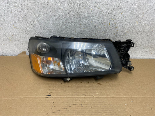 2003 2004 Subaru Forester Right RH Side Headlight Halogen AH7801 DW0