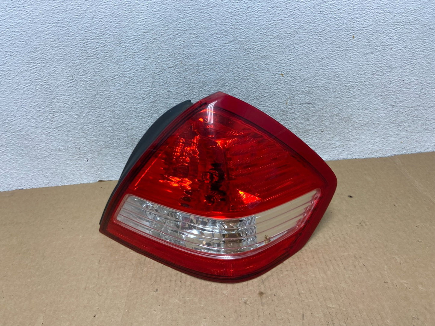 2007-2012 Nissan Versa Sedan Right Passenger Rh Side Tail Light AF9581 DW0