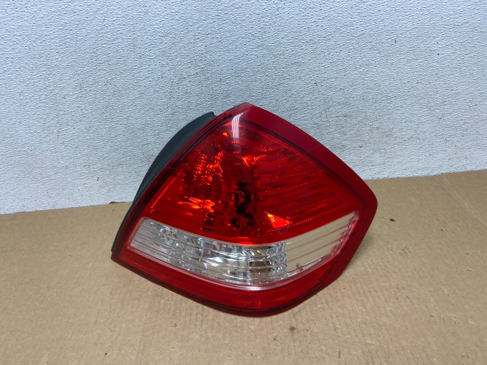 2007-2012 Nissan Versa Sedan Right Passenger Rh Side Tail Light AF9581 DW0