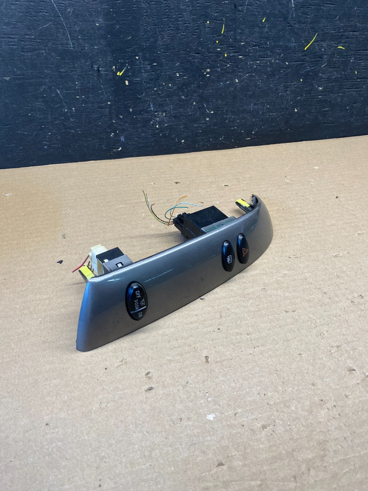 2004 to 2010 Toyota Sienna Left Side Climate Switches Bezel Trim OEM  S2638 DG1