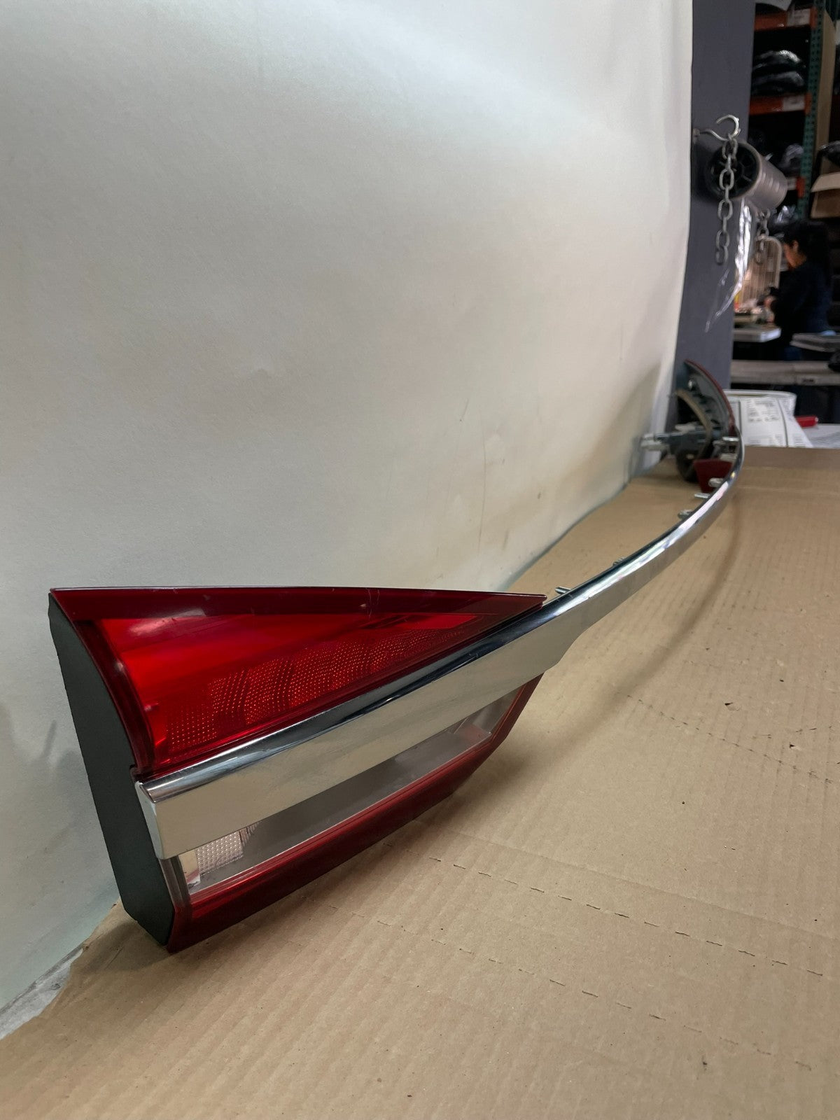 2017-2018 Ford Fusion Rear Trunk Trim Moulding Inner Tail Light AH8727 DG2