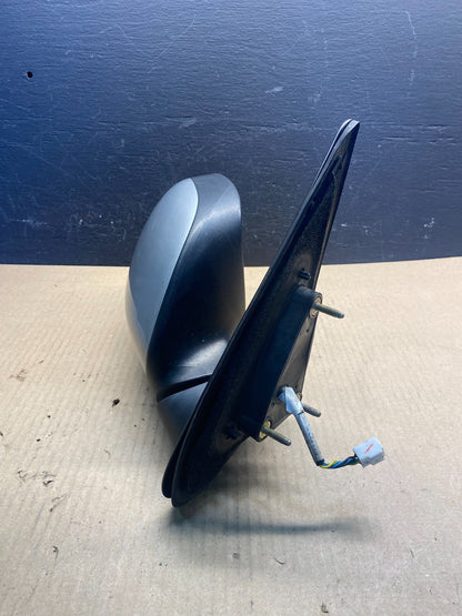 2001 to 2006 Toyota Sequoia Right Passenger View Door Mirror AC8882 DG2