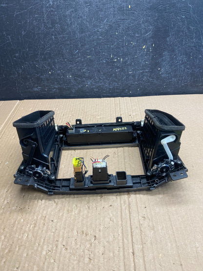 2007 to 2009 Hyundai Santa Fe Center Dashboard Radio Bezel Trim AF6322 DG6